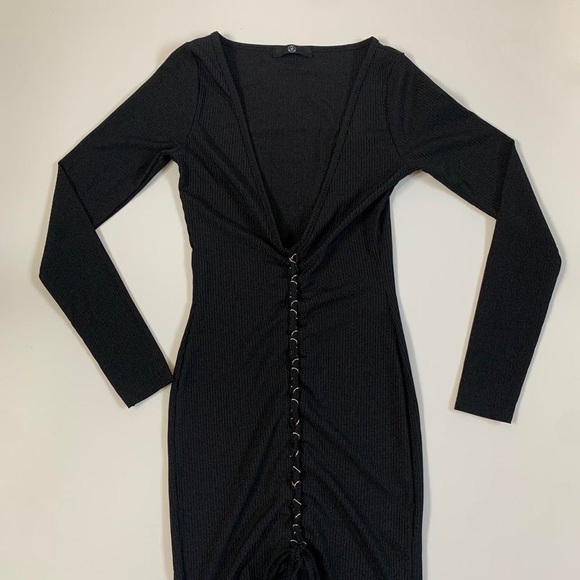 Missguided Ribbed Bodycon Chain Loop Dress - Picture 3 of 5